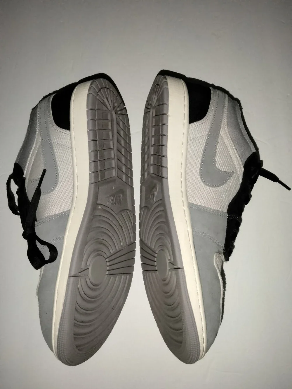 Nike (Sz 10.5) Men's Jordan One Low DZ4135-002 Sneakers in Gray, Black and White